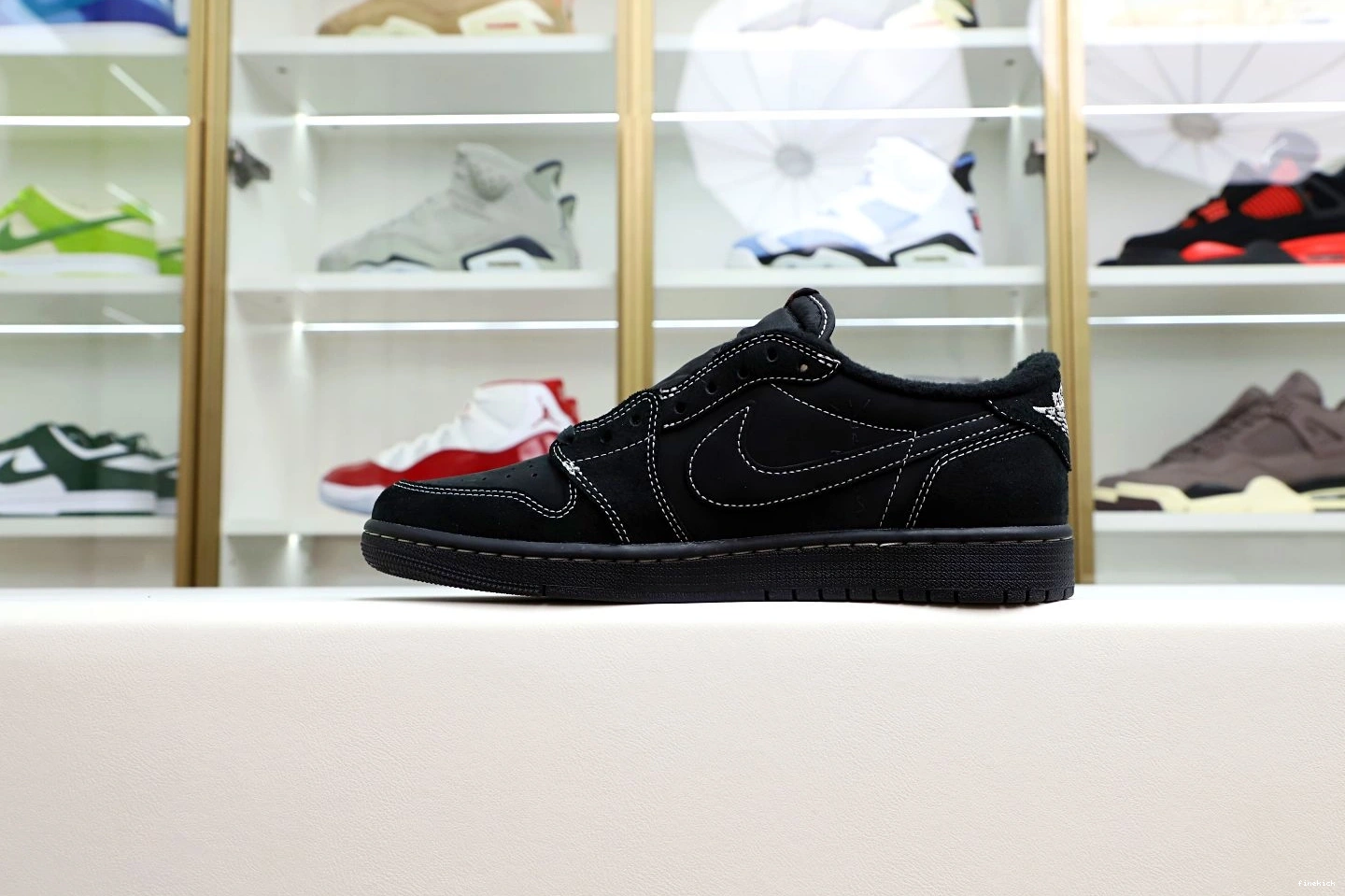 AIR “BLACK JORDAN PHANTOM” TRAVIS NIKE X SCOTT OG 1 LOW 0202